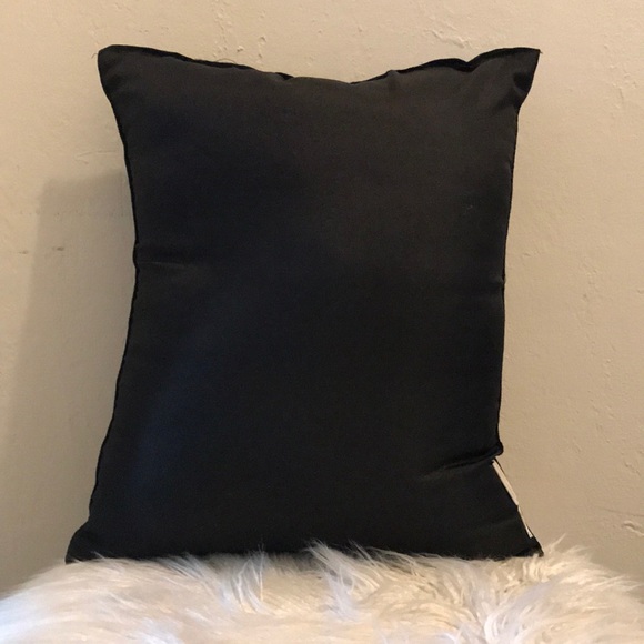 Custom made accent pillow. Boho - Picture 2 of 2